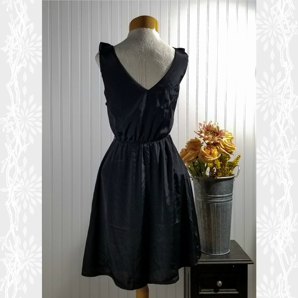 | h&m | black ruffle front dress - Picture 3 of 5